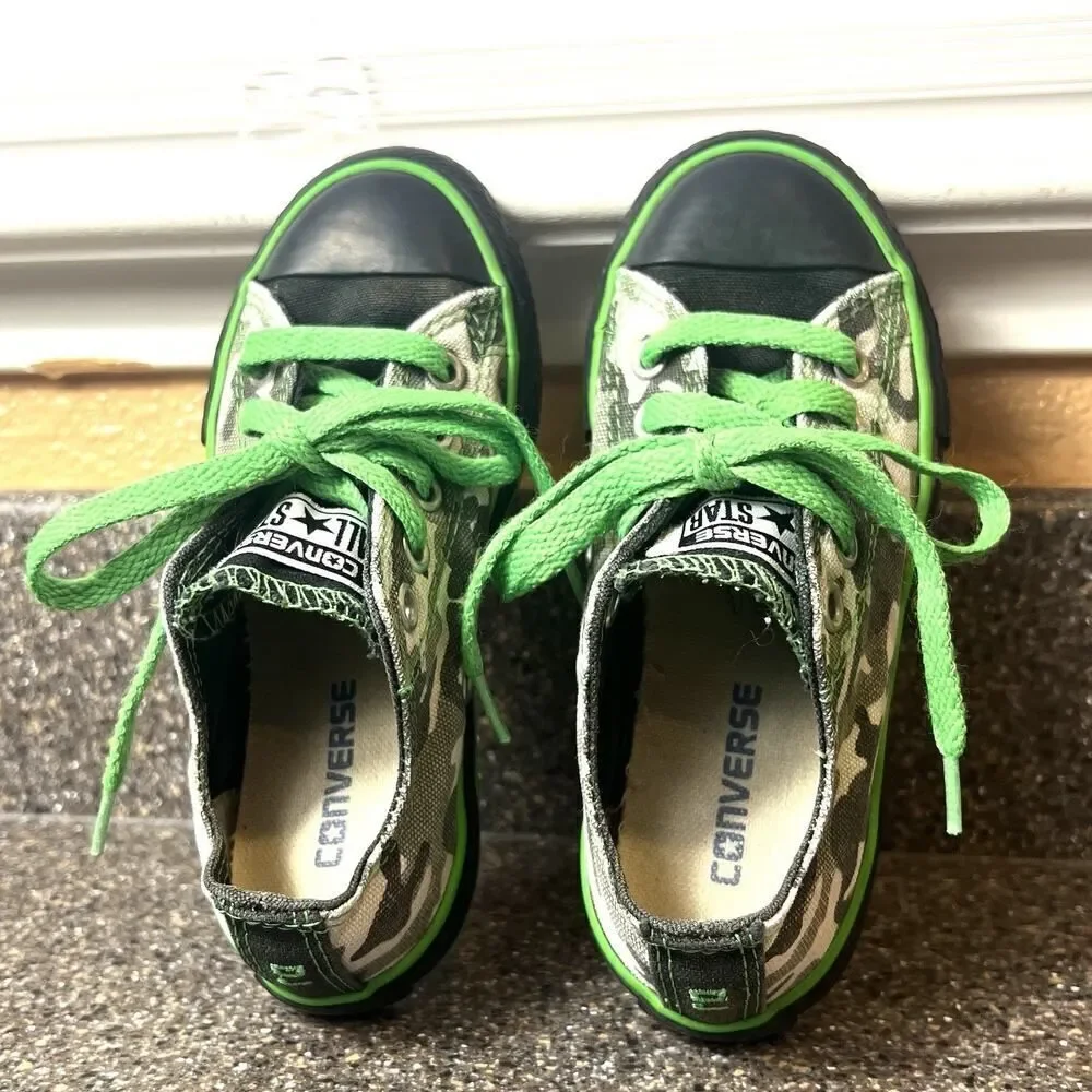 Converse All Star Little Kids Size 10.5 Low Top Camo Canvas Sneaker Shoe Lace Up